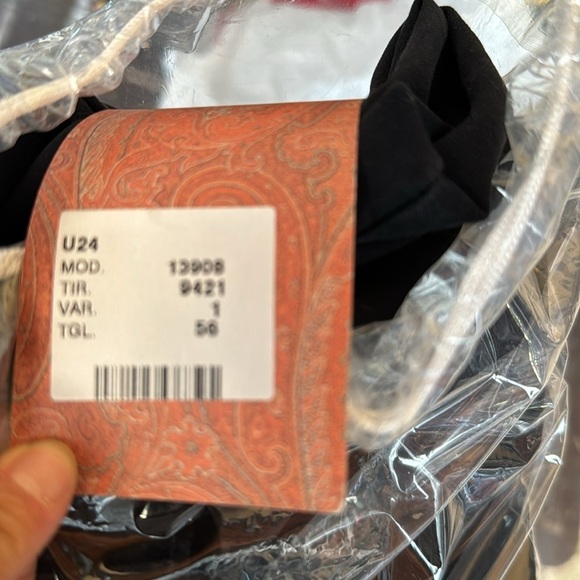 Etro
Men's Straight-Leg Knit Trousers 56 EU (40R US) - Picture 13 of 13